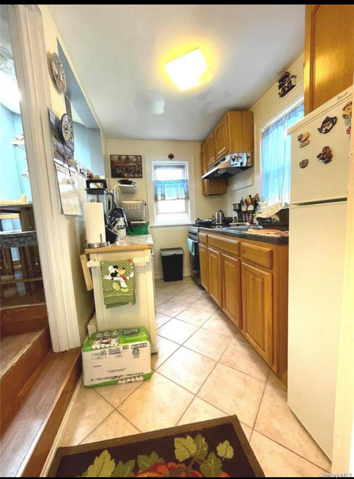 21 Hayden Avenue, Great Neck, NY 11024