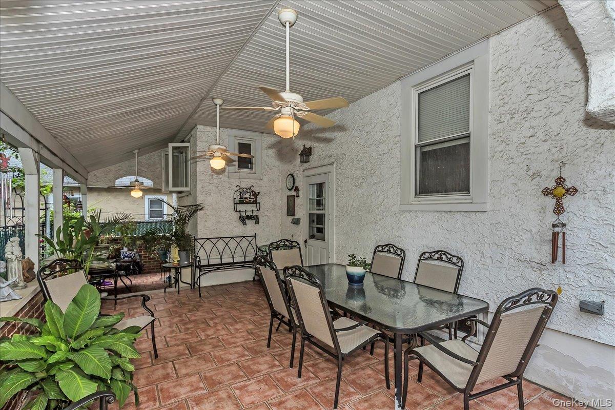 21 Hayden Avenue, Great Neck, NY 11024