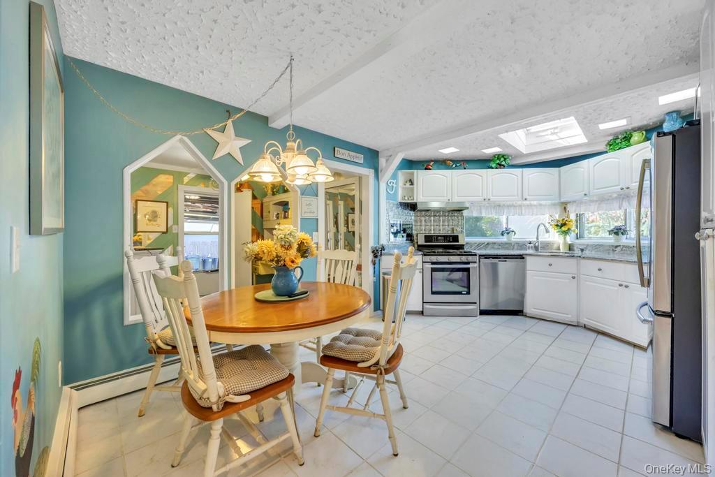 23 Longstreet Drive, Lake Grove, NY 11755