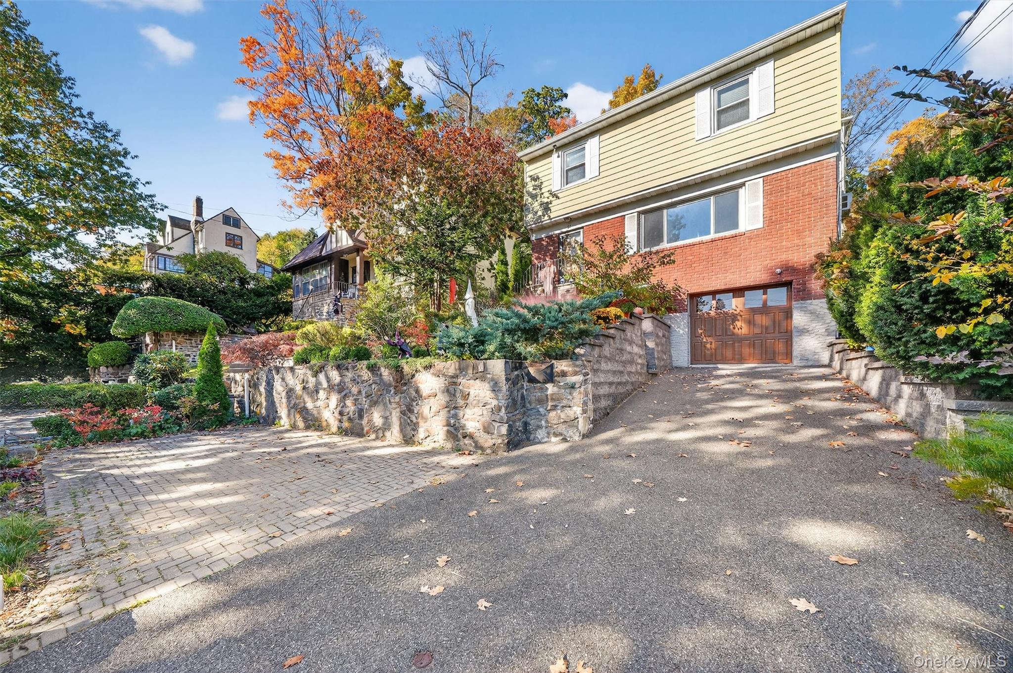 25 Avondale Road, Yonkers, NY 10710