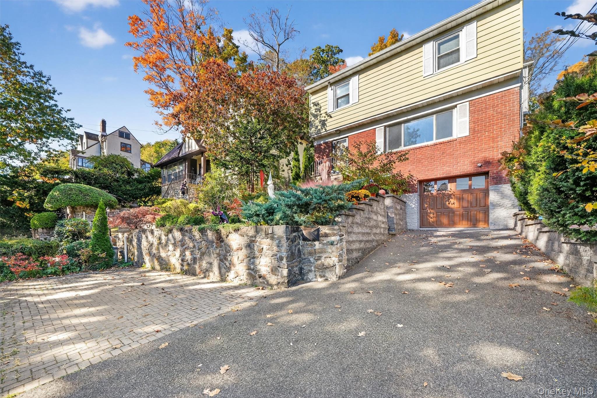 25 Avondale Road, Yonkers, NY 10710