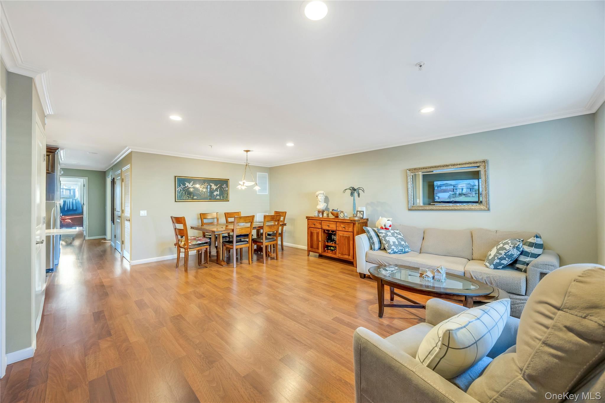 17 Hunter Drive, Central Islip, NY 11722