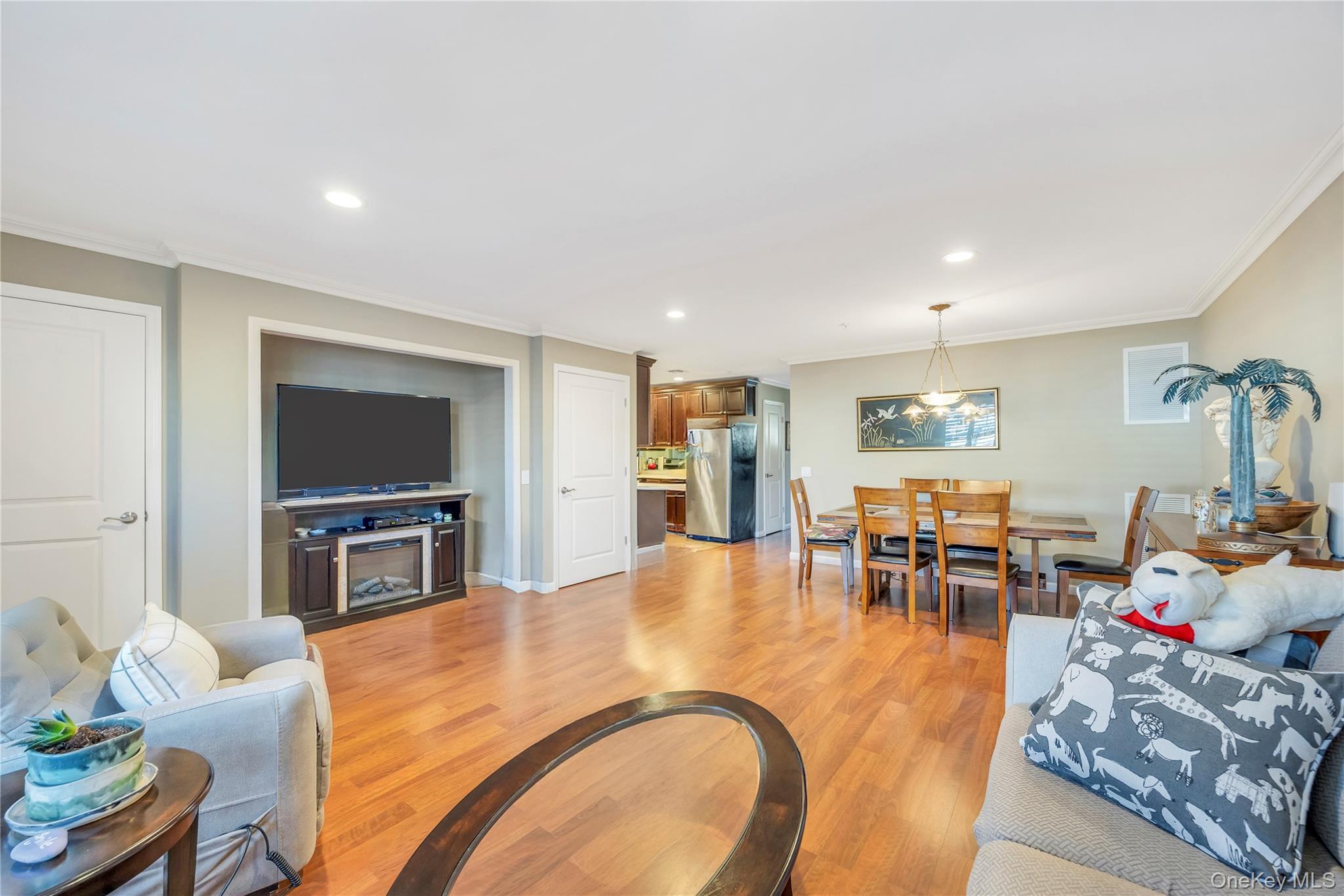 17 Hunter Drive, Central Islip, NY 11722