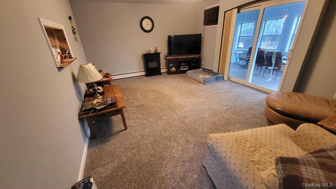 3 Manor Drive W, Poughkeepsie, NY 12603