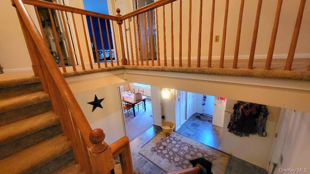 3 Manor Drive W, Poughkeepsie, NY 12603