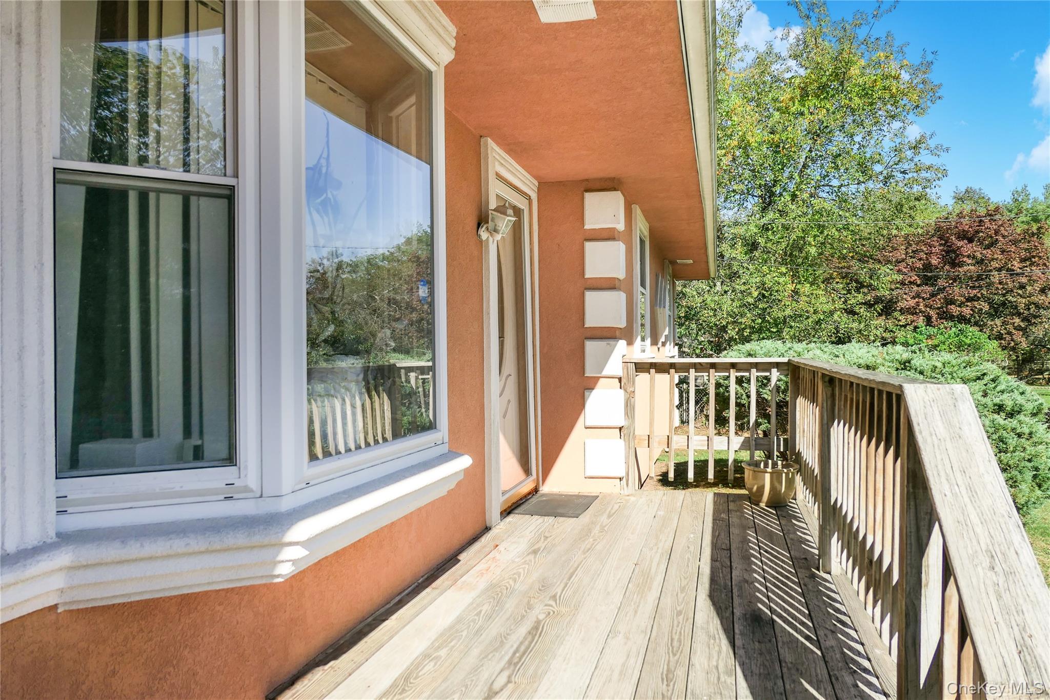 34 Wards Lane, Bellport, NY 11713