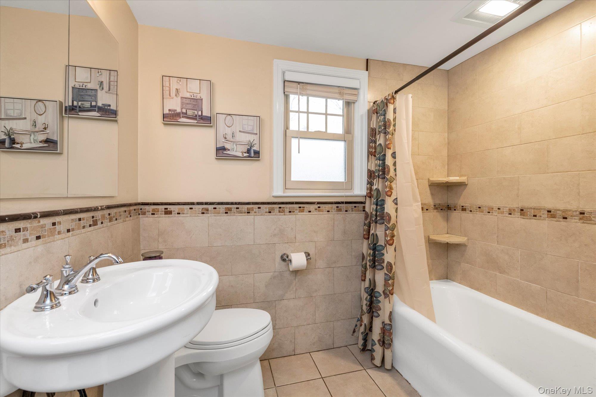 100 Nassau Avenue, Malverne, NY 11565