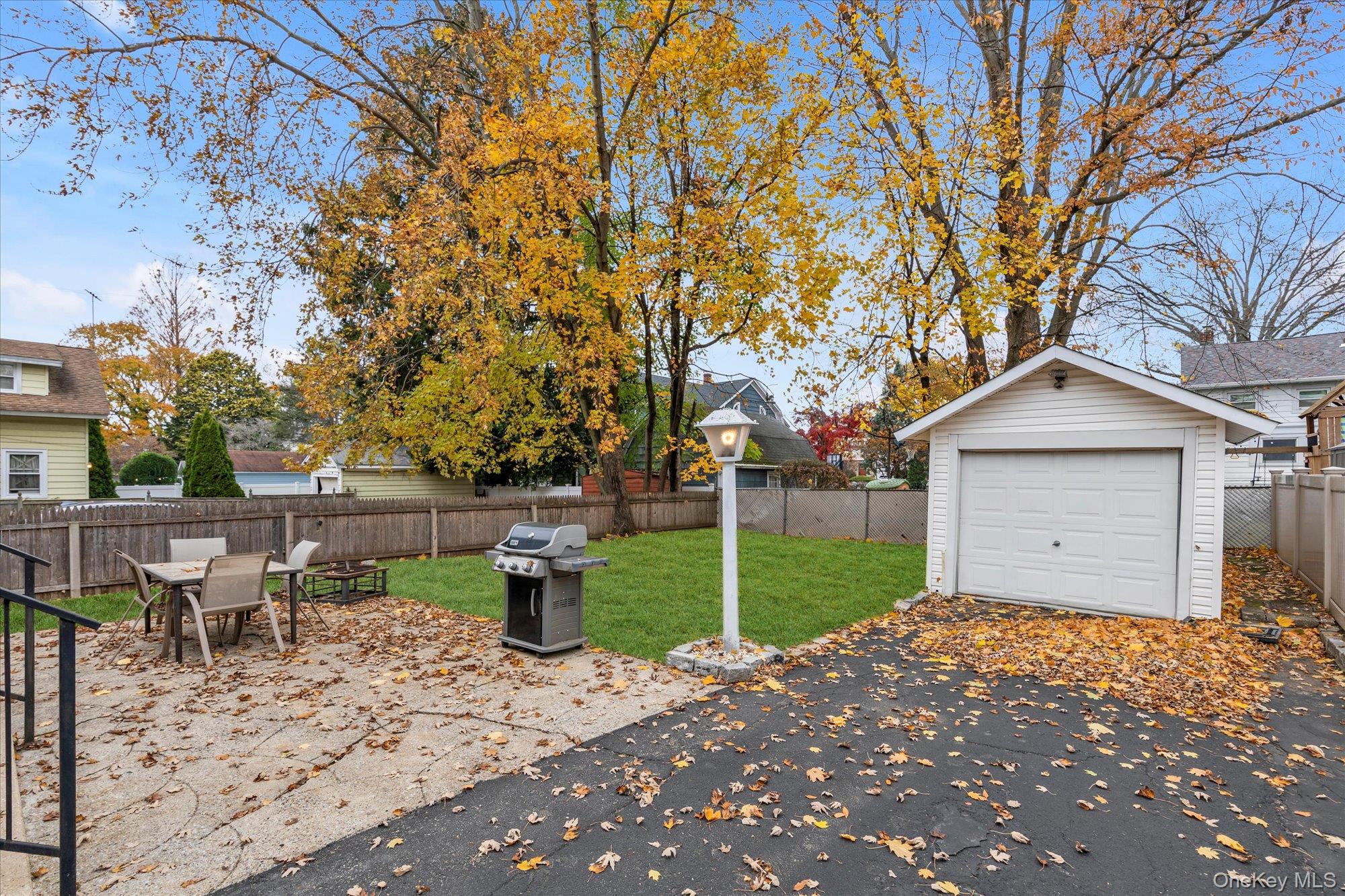 100 Nassau Avenue, Malverne, NY 11565