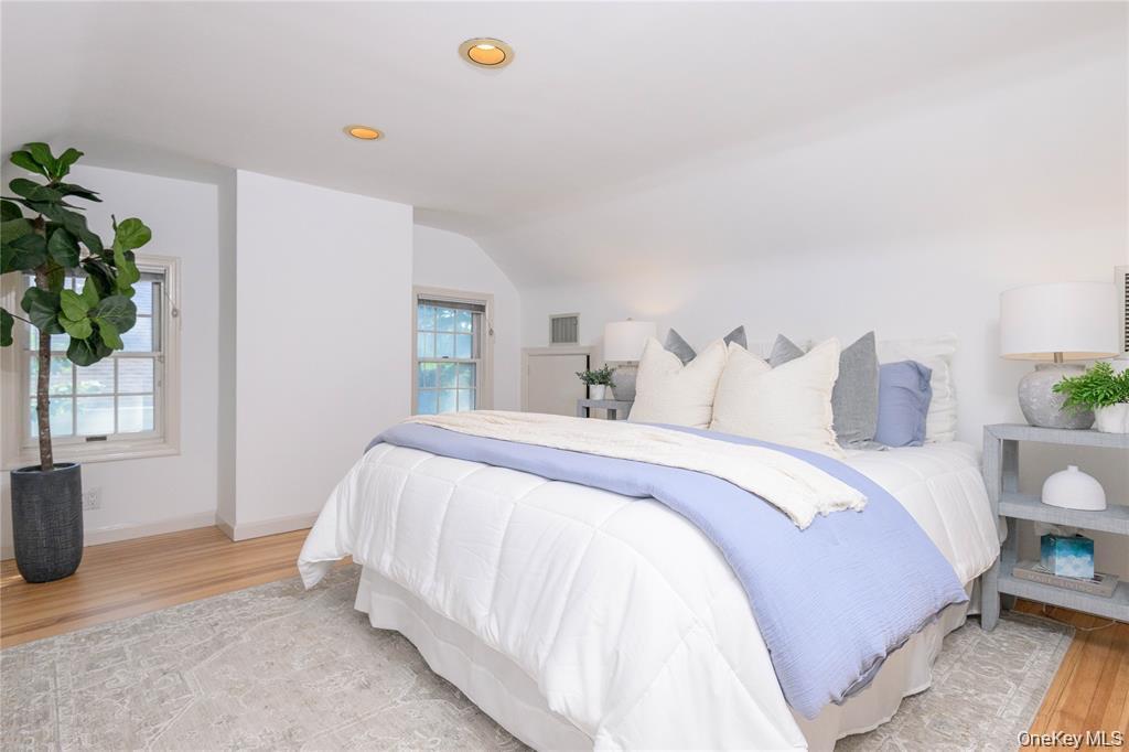 915 Palmer Road, Bronxville, NY 10708