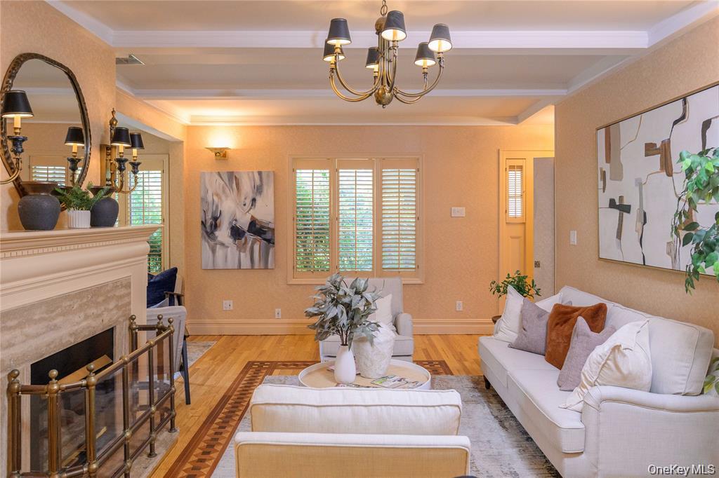 915 Palmer Road, Bronxville, NY 10708