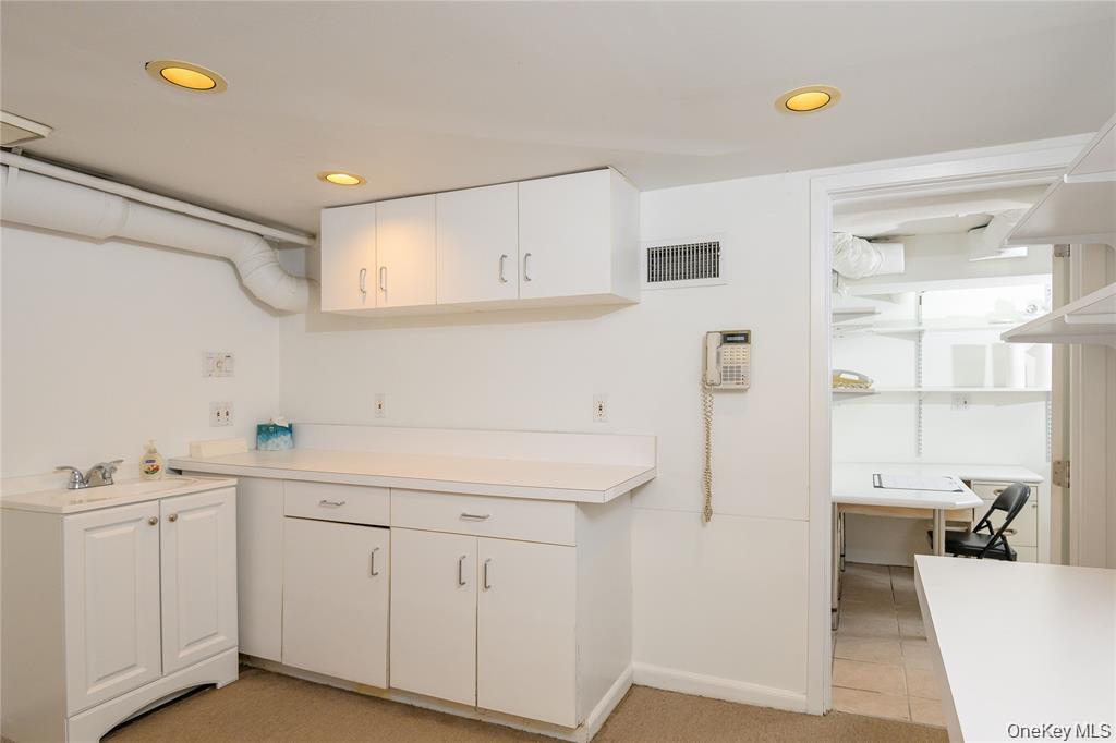 915 Palmer Road, Bronxville, NY 10708