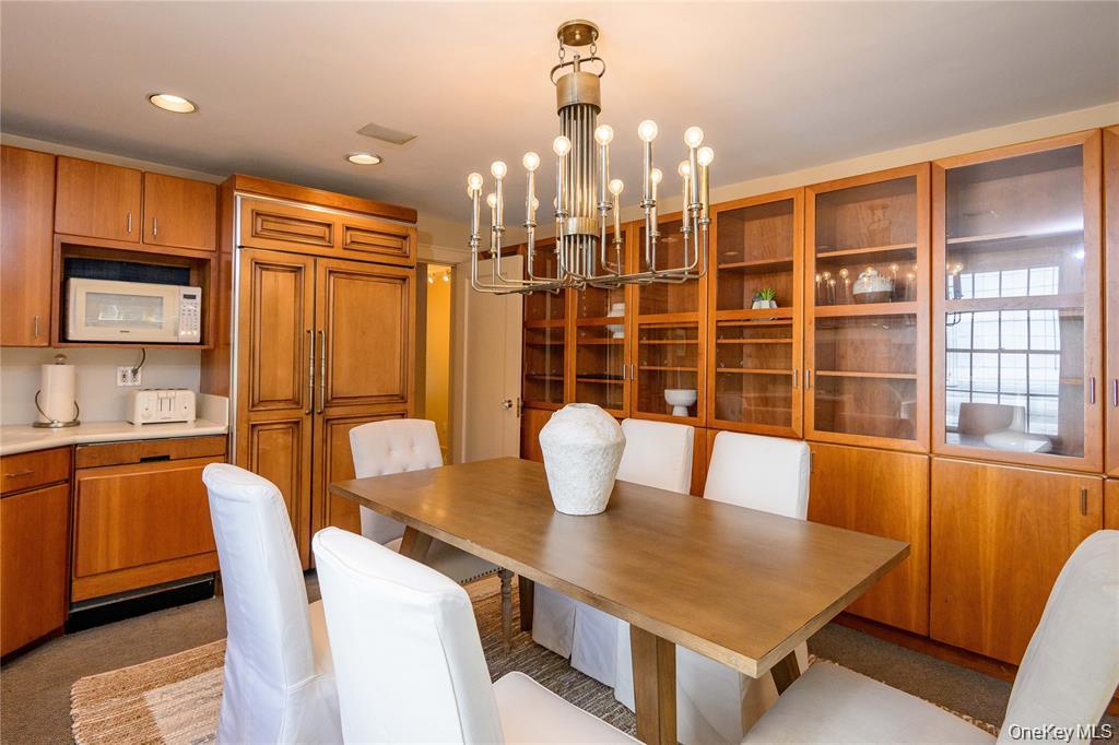 915 Palmer Road, Bronxville, NY 10708