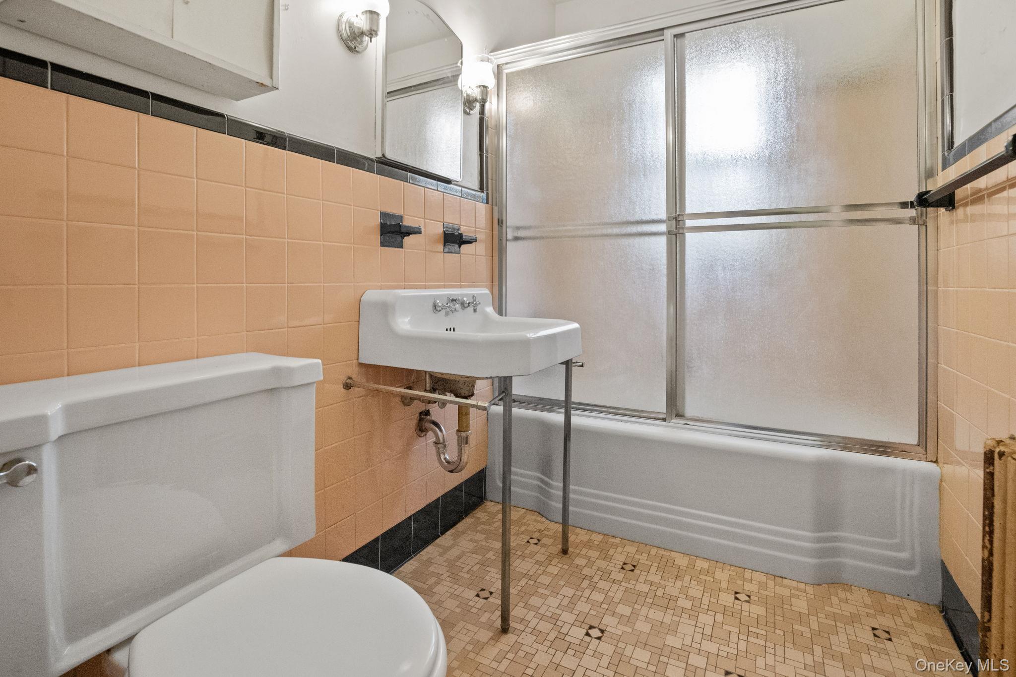 8 Concord Avenue, Larchmont, NY 10538