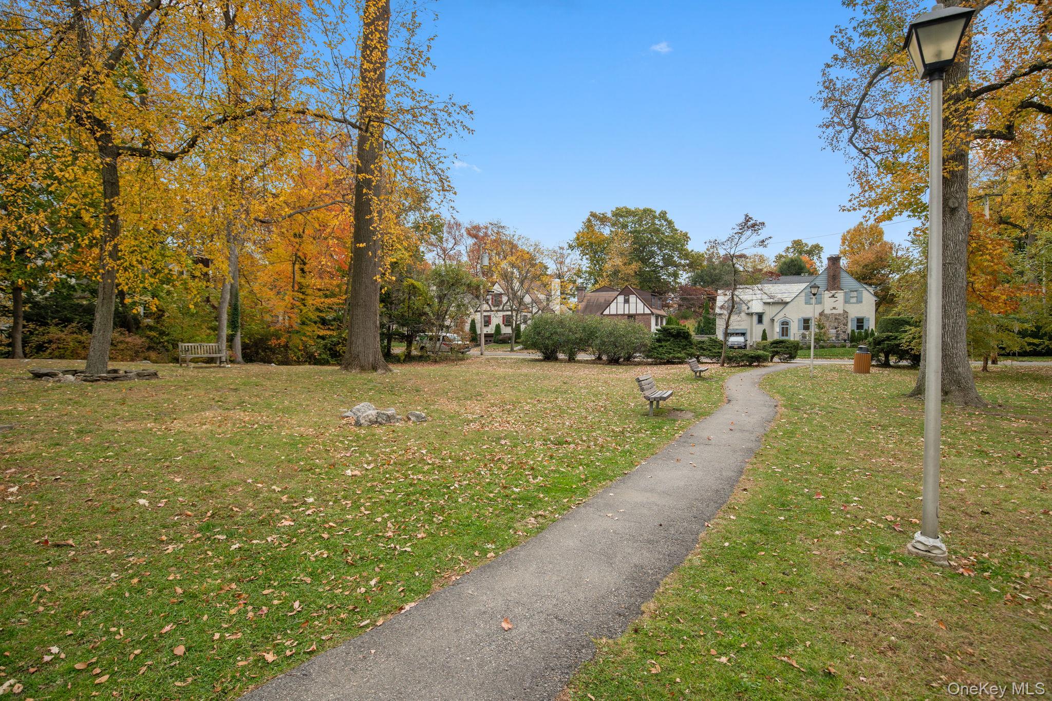 8 Concord Avenue, Larchmont, NY 10538