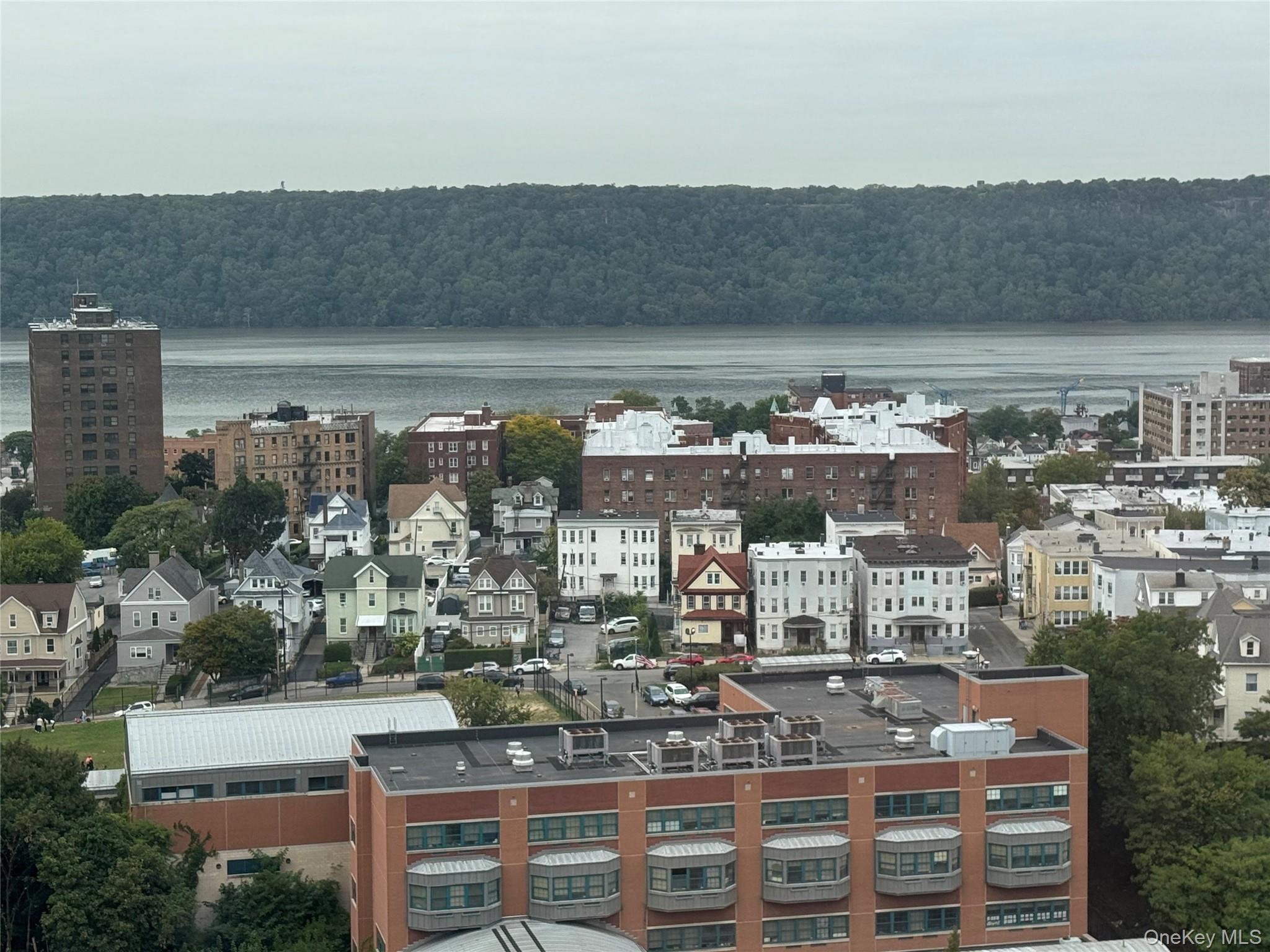 47 Alta # 6G, Yonkers, NY 10705