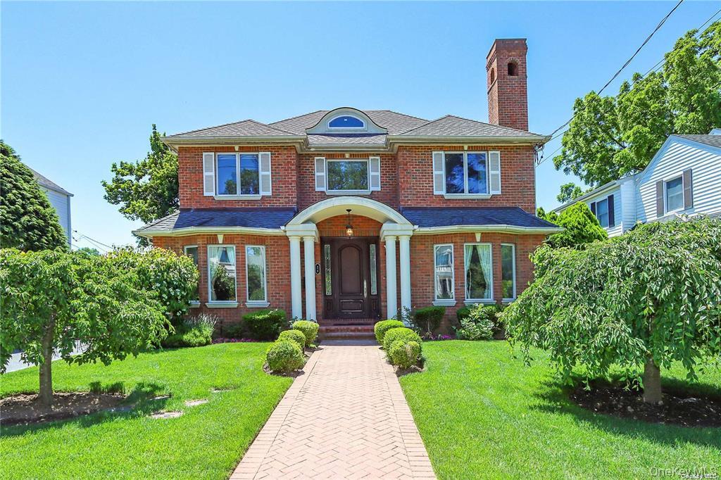 24 Steamboat Road, Great Neck, NY 11024