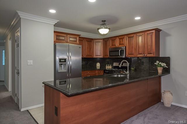 27 Neal # 27, South Setauket, NY 11720