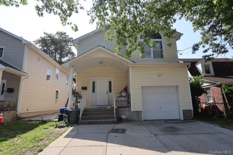 15 Harriet Avenue, Hempstead, NY 11550