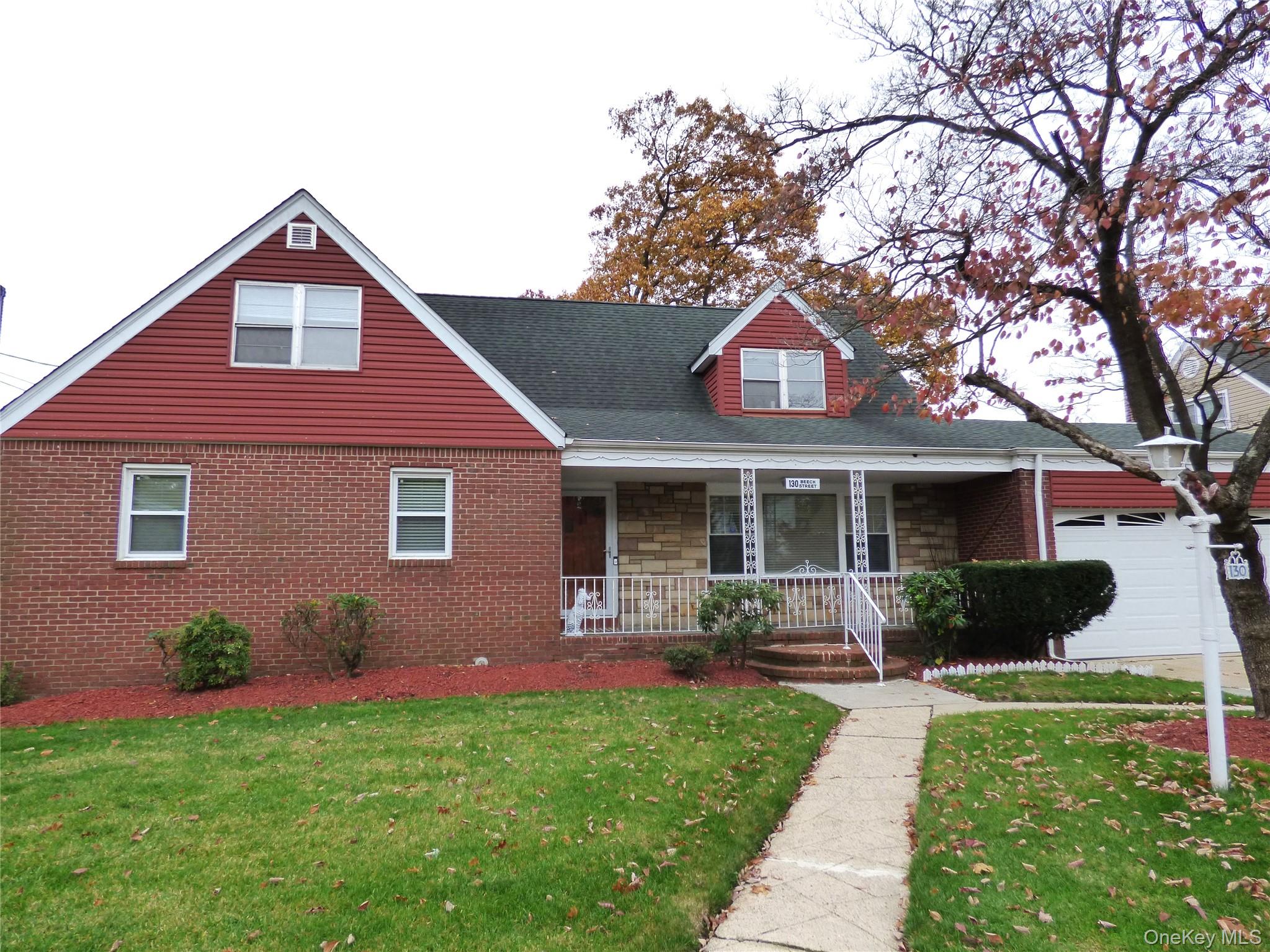 130 Beech Street # 2nd Floor, Valley Stream, NY 11580