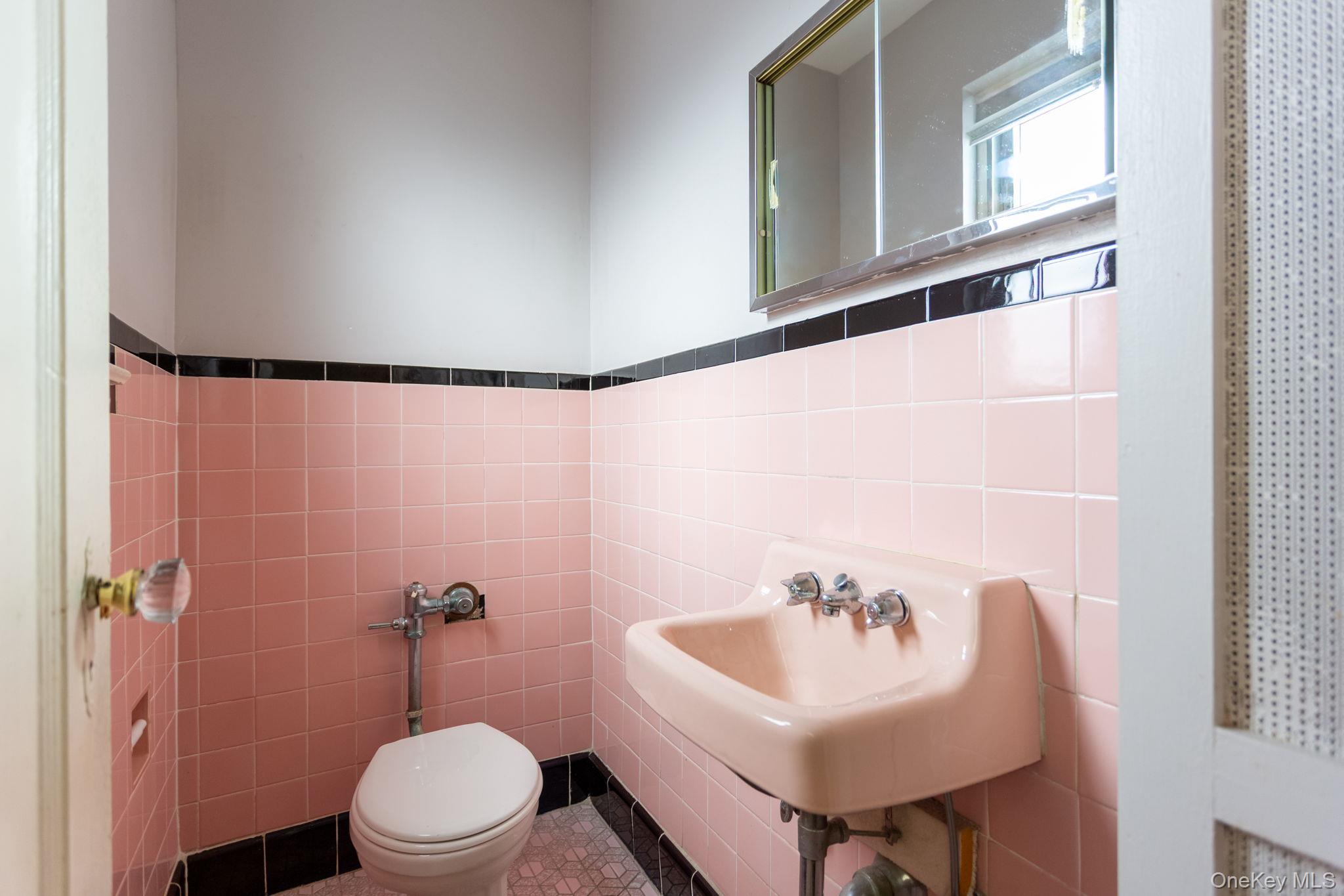 80-11 190th Street, Jamaica Estates, NY 11423