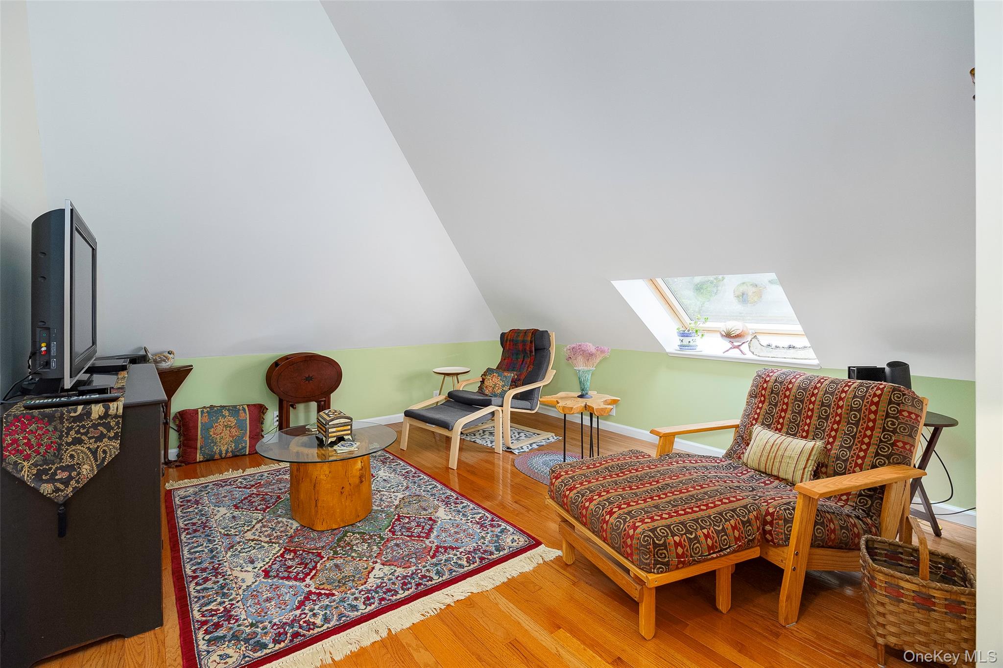 68 Cooper Hollow Road, Bearsville, NY 12409