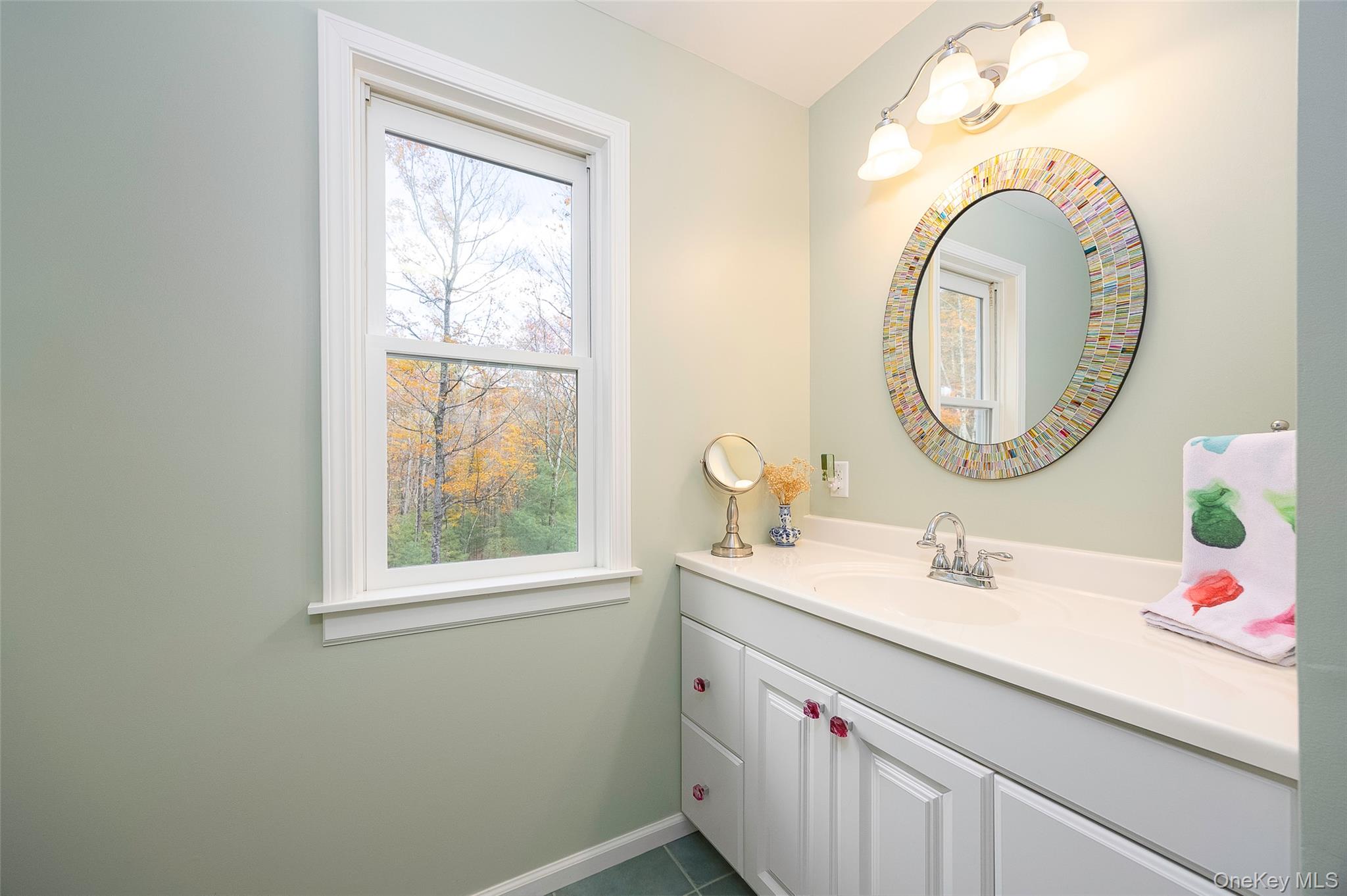 68 Cooper Hollow Road, Bearsville, NY 12409