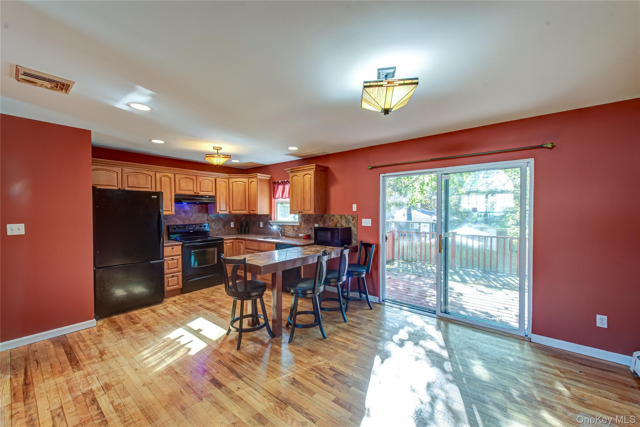 72 Clinton Avenue, Mastic, NY 11950