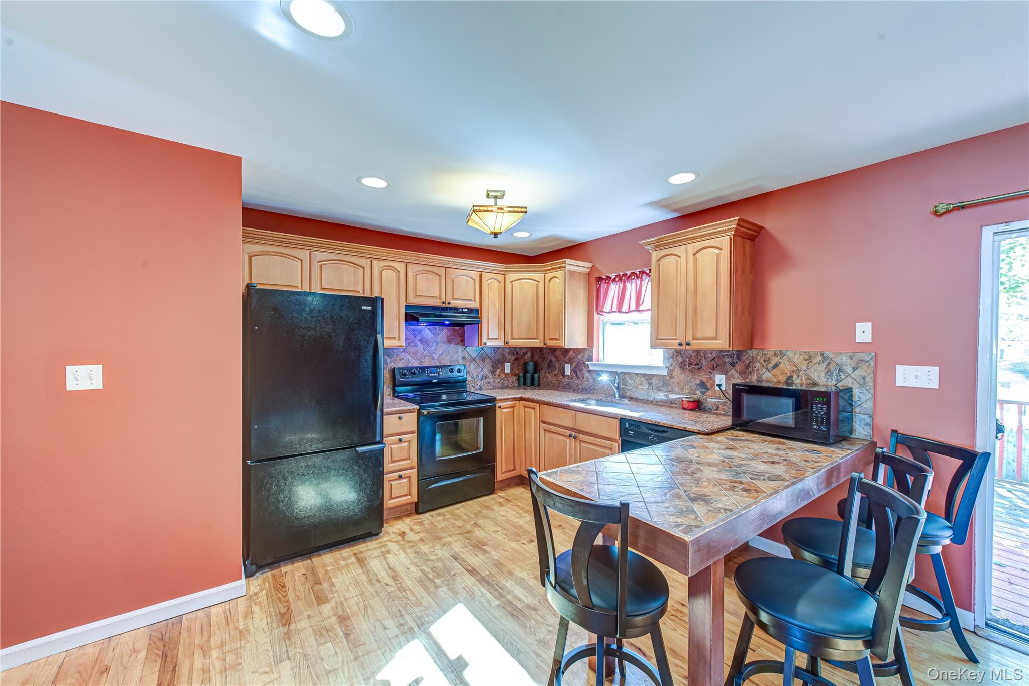 72 Clinton Avenue, Mastic, NY 11950