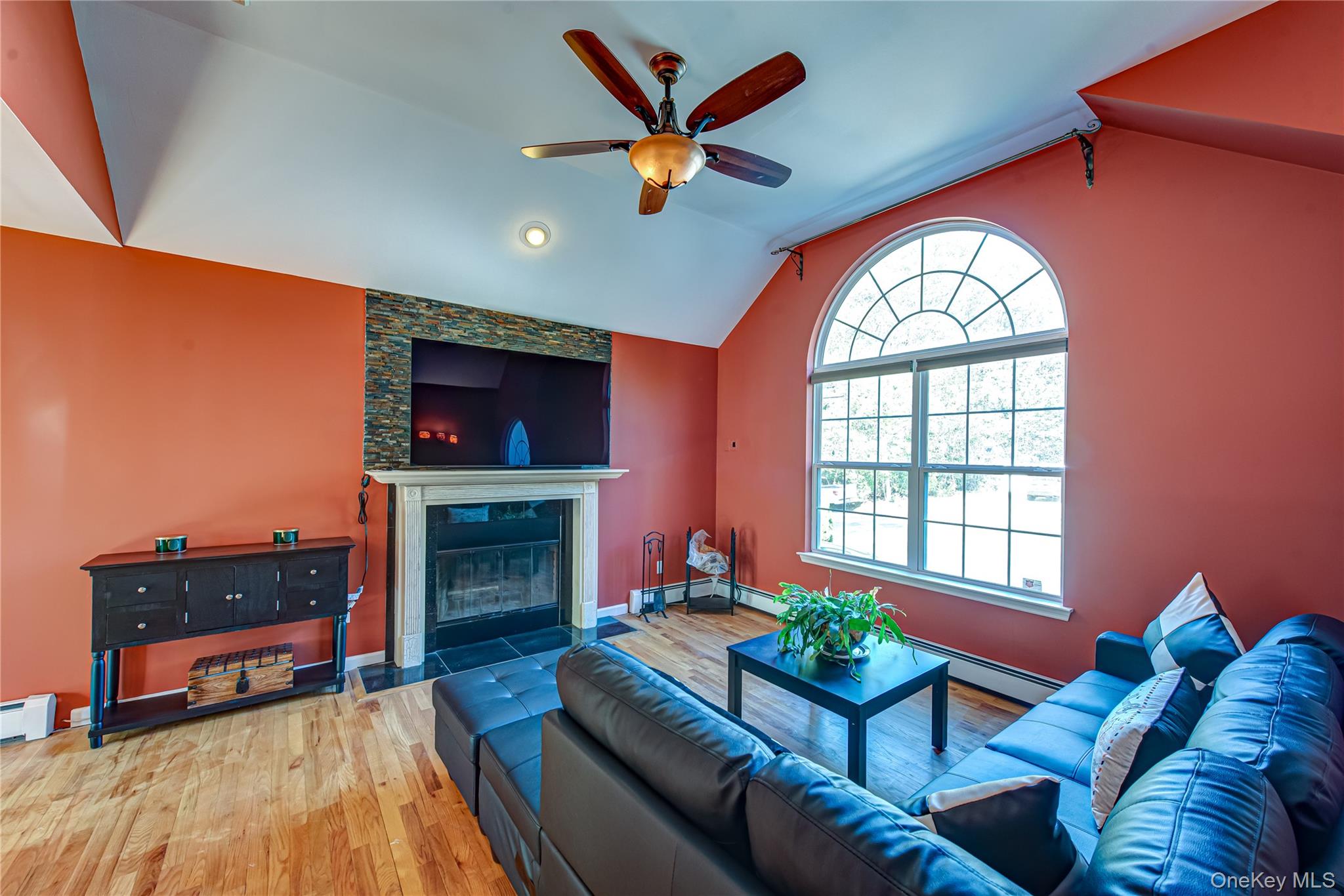 72 Clinton Avenue, Mastic, NY 11950