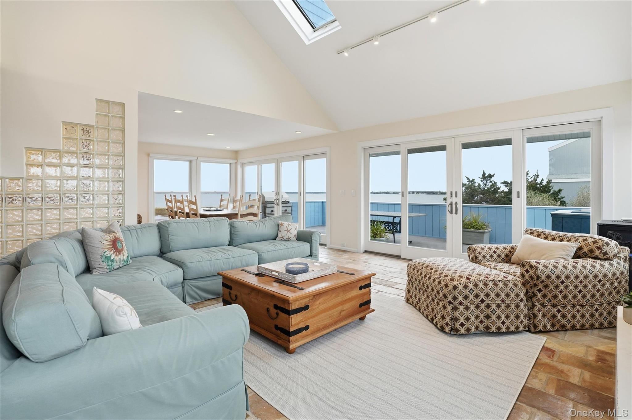 556 Dune Road, Westhampton, NY 11977