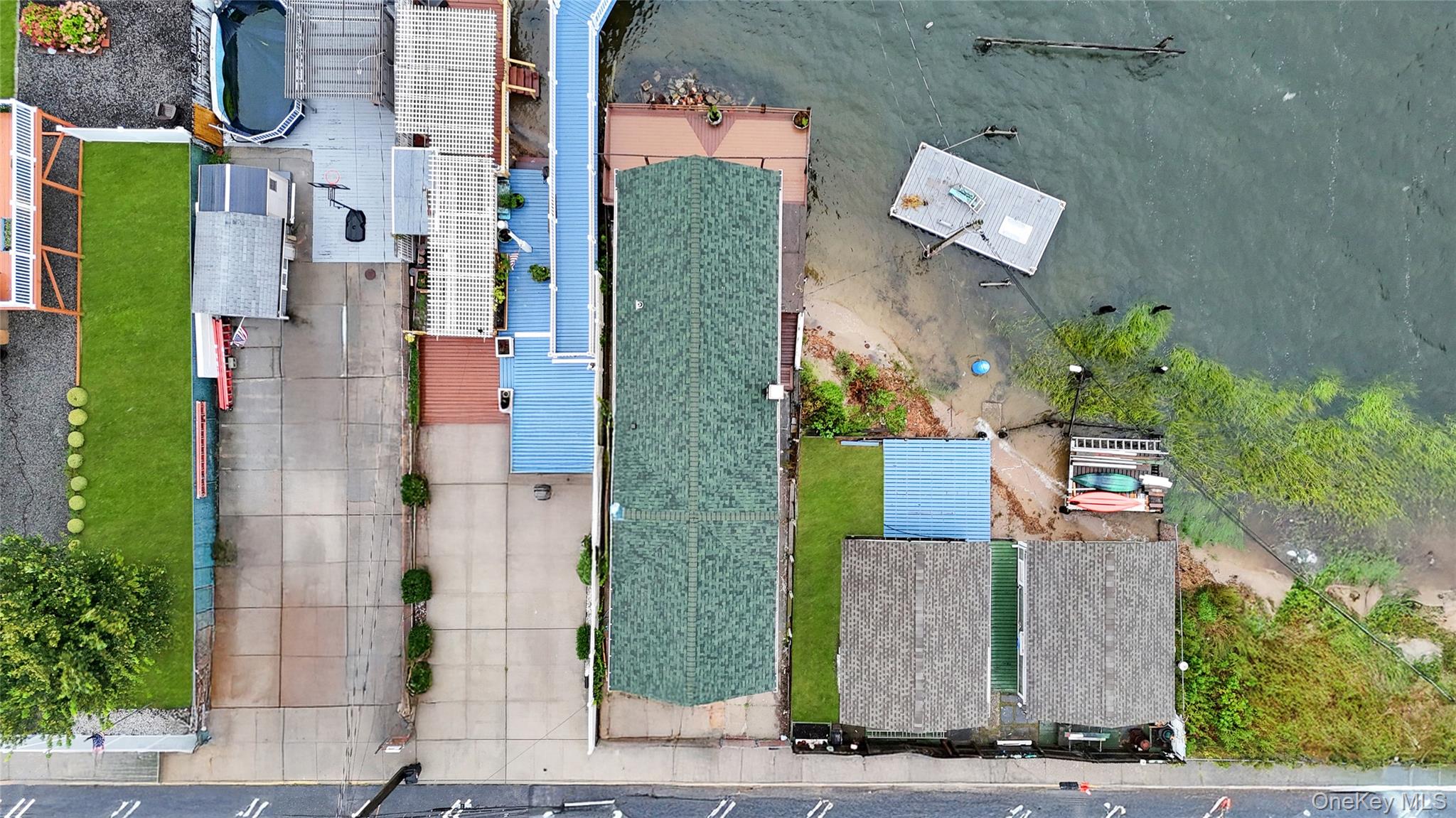 21 Van Brunt Road, Broad Channel, NY 11693