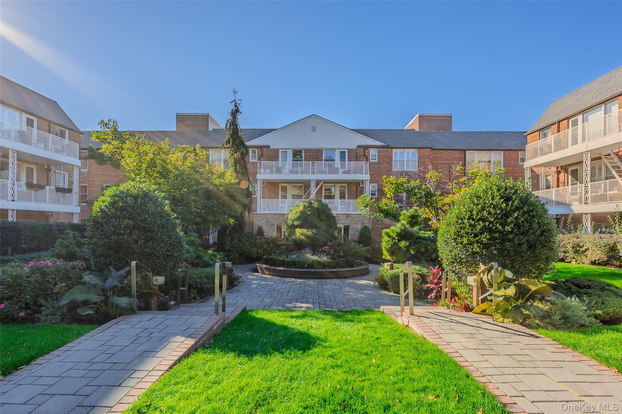 120 Morris Avenue # B5, Rockville Centre, NY 11570