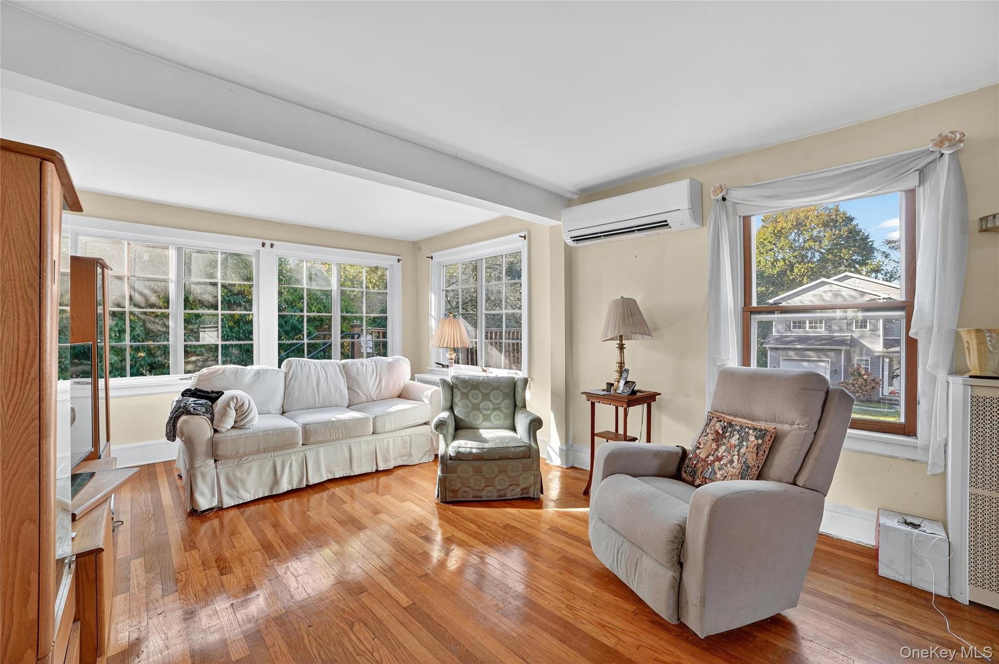 10 Edna Street, White Plains, NY 10606