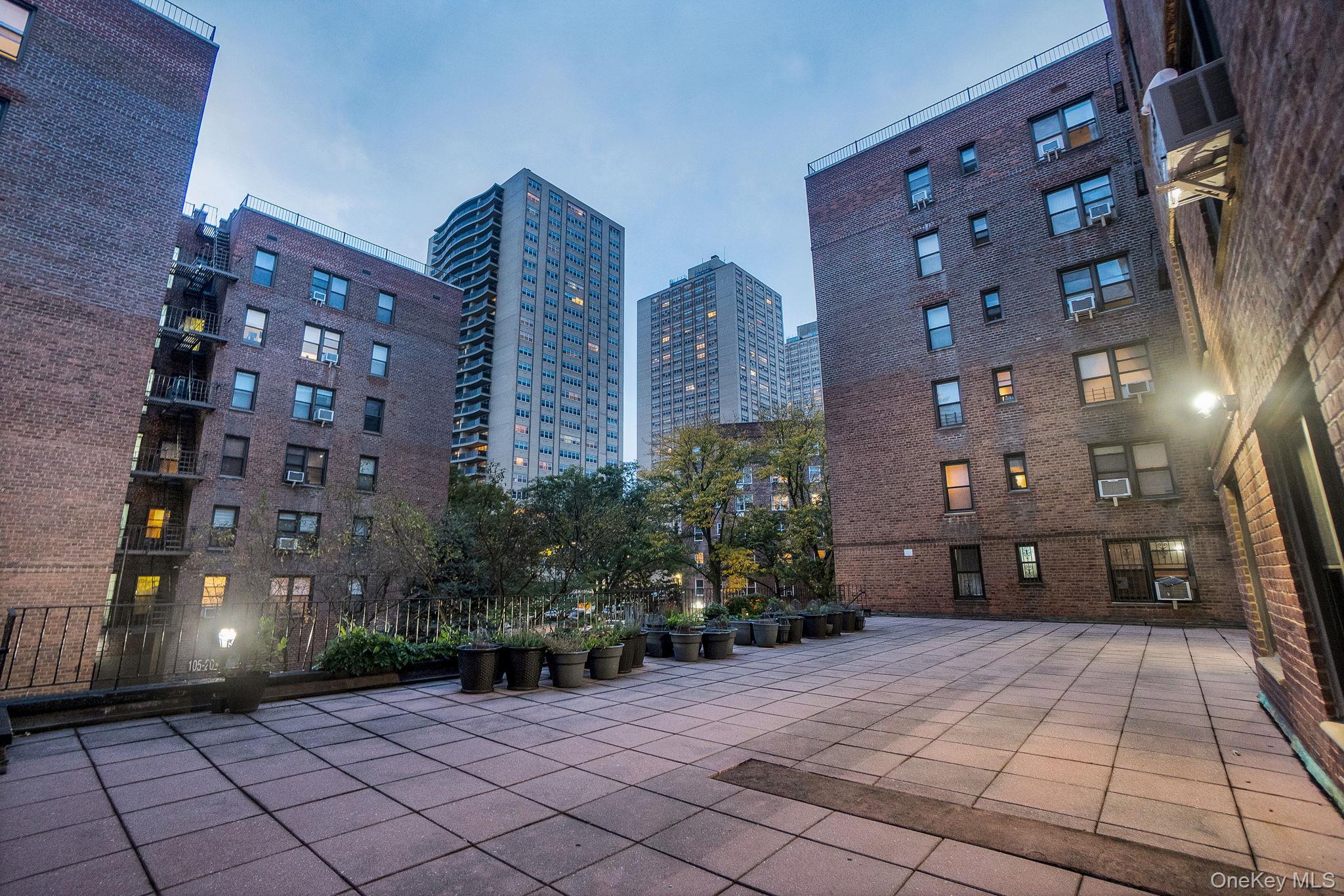 105-30 66th Avenue # 3E, Forest Hills, NY 11375