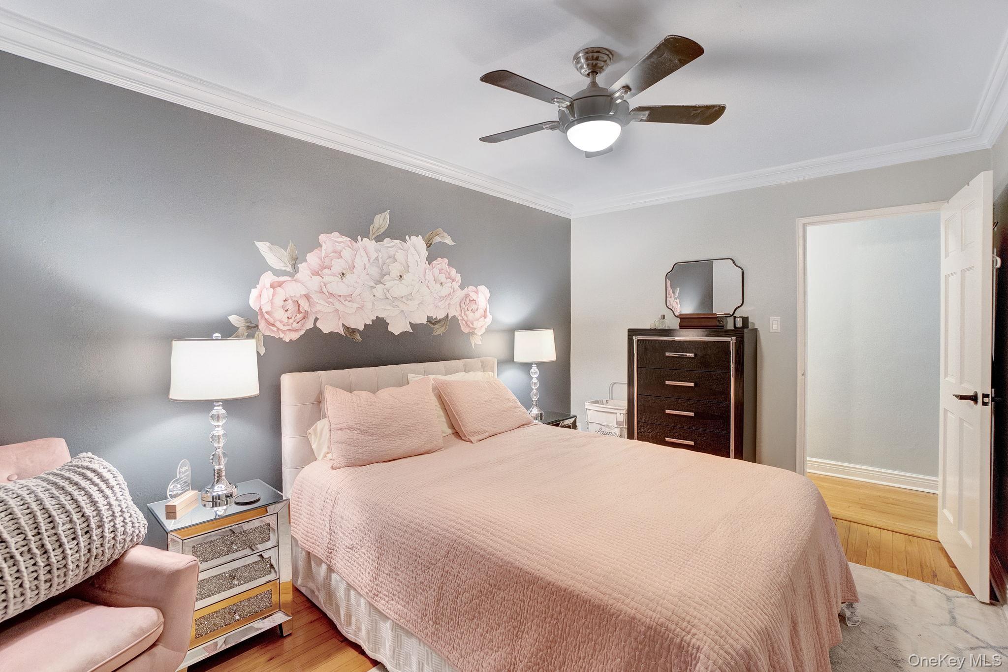 105-30 66th Avenue # 3E, Forest Hills, NY 11375