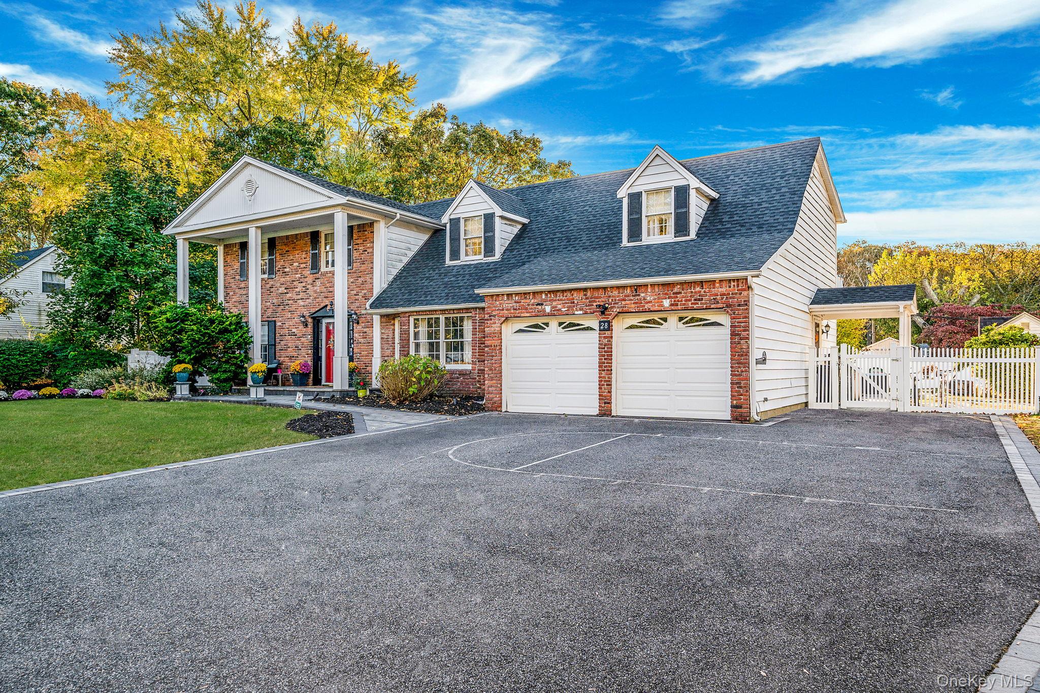 28 Winfield Davis Drive, Coram, NY 11727