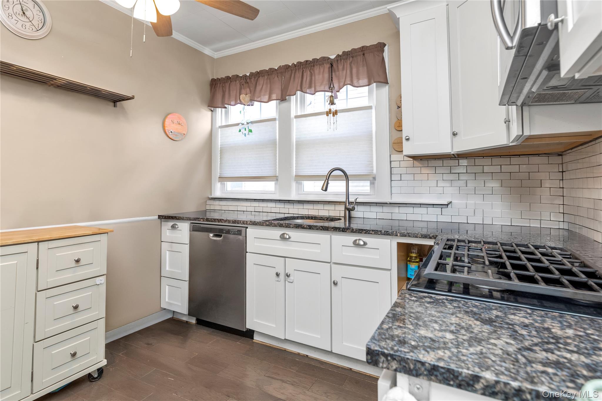 127 Smith Street, Lynbrook, NY 11563