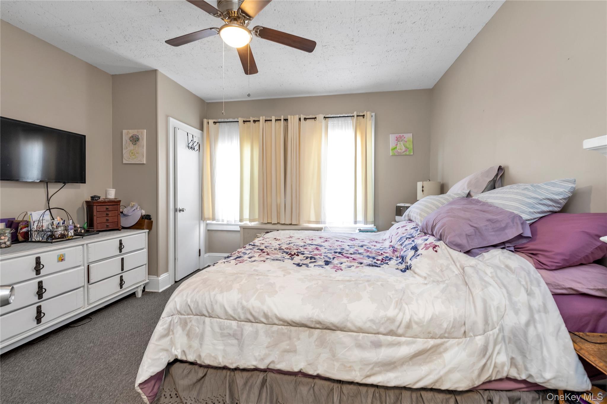 127 Smith Street, Lynbrook, NY 11563