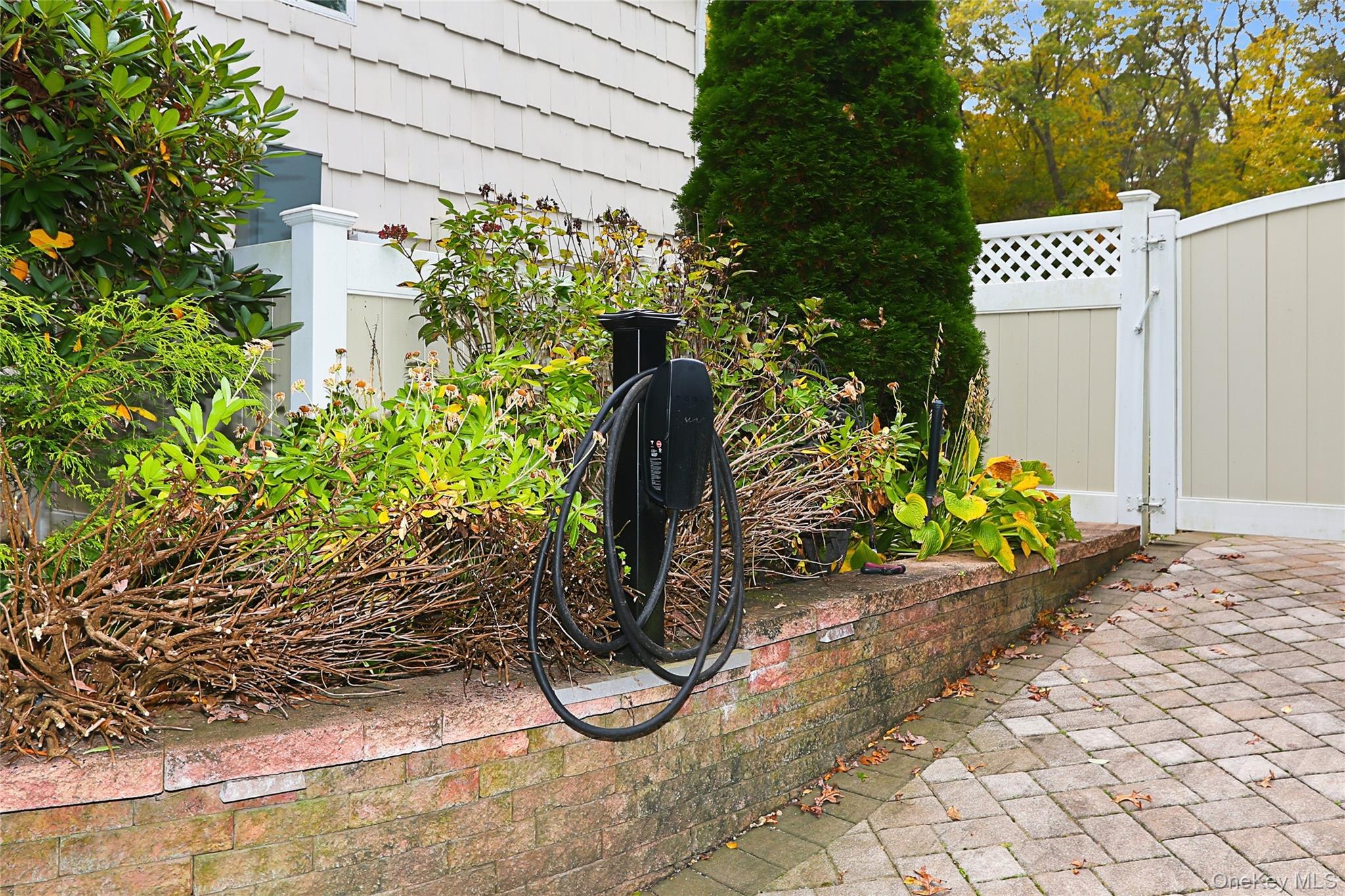 5 Fieldway Court, Huntington, NY 11743