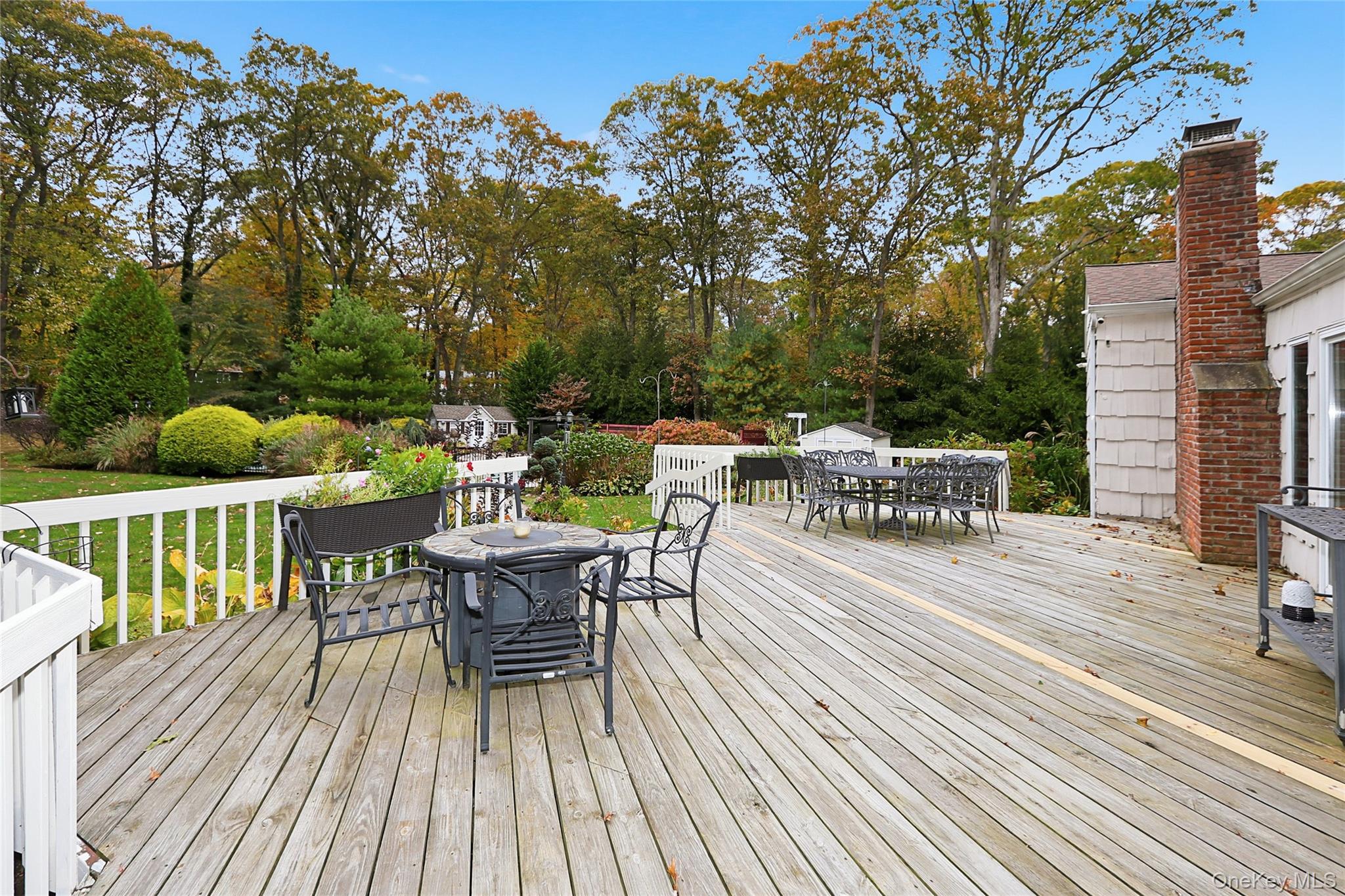 5 Fieldway Court, Huntington, NY 11743