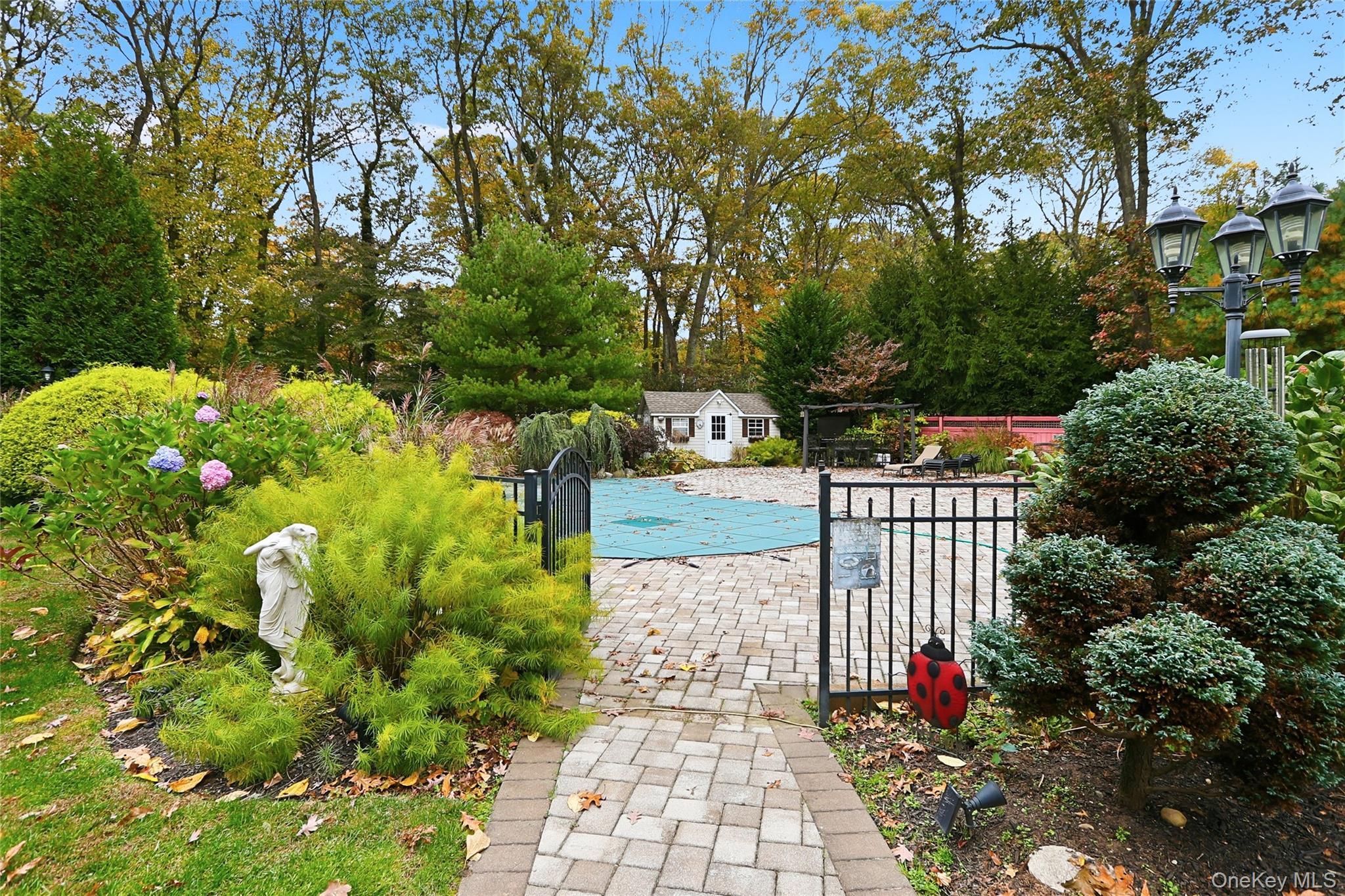 5 Fieldway Court, Huntington, NY 11743