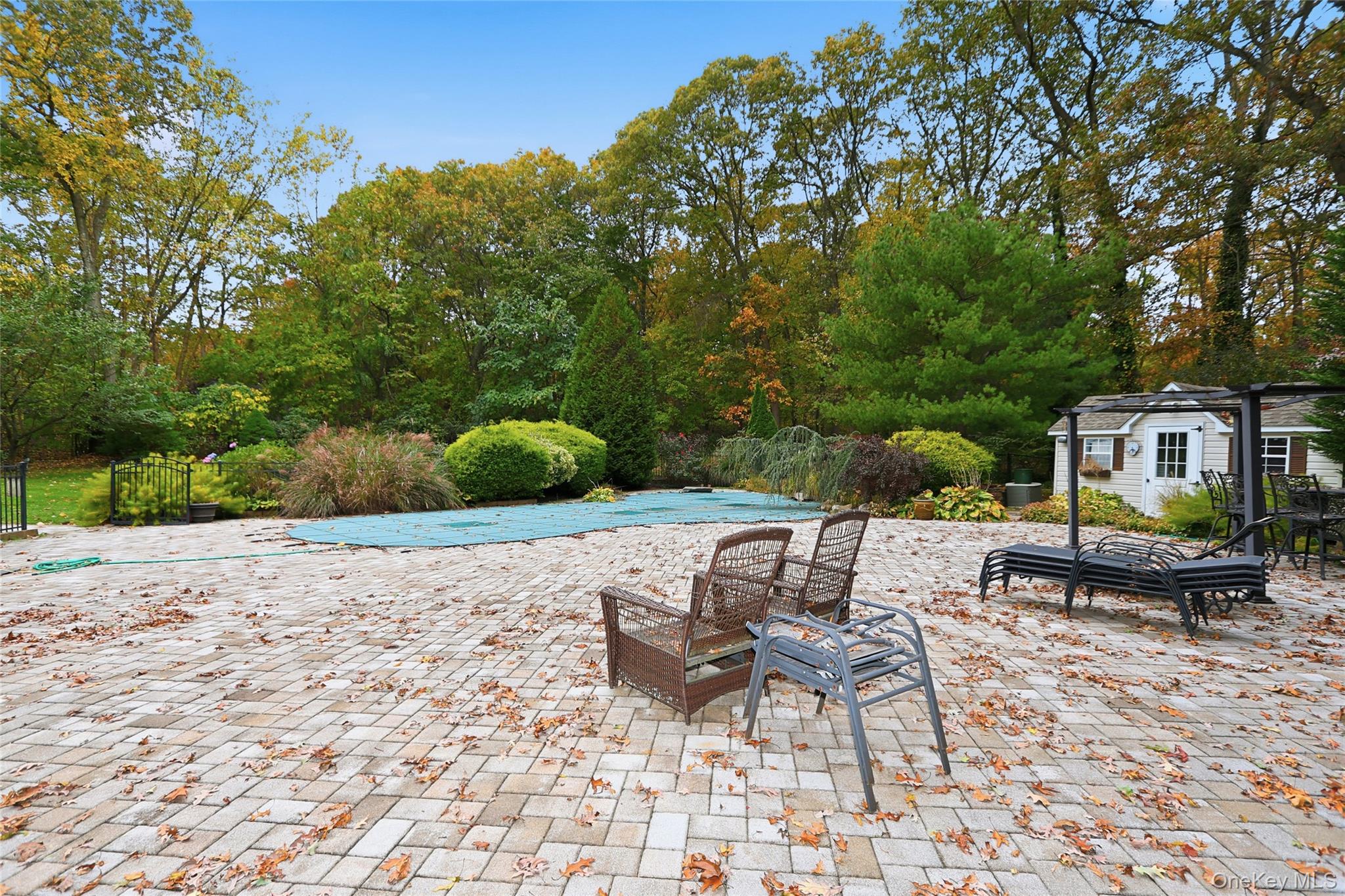 5 Fieldway Court, Huntington, NY 11743