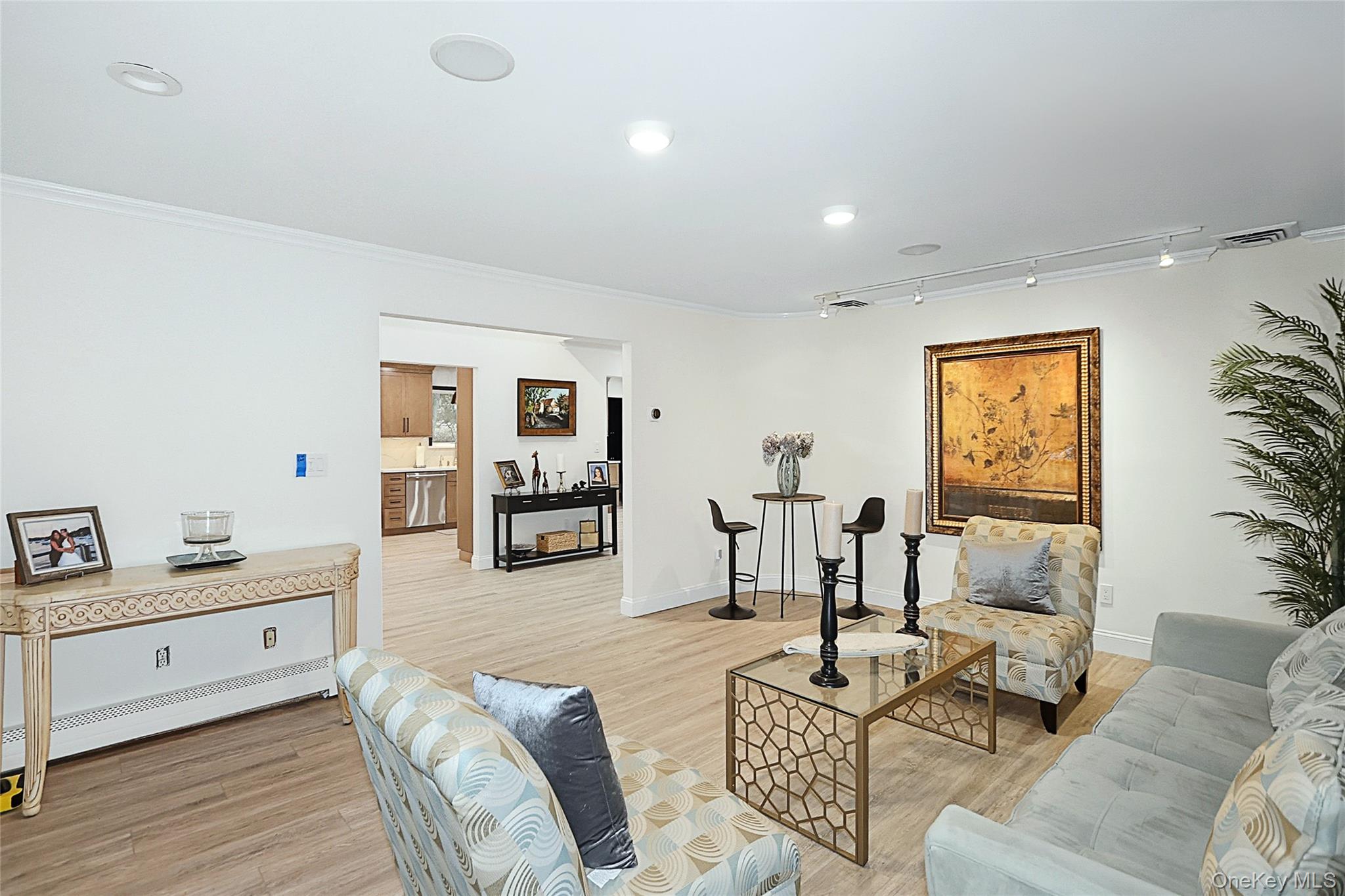 5 Fieldway Court, Huntington, NY 11743