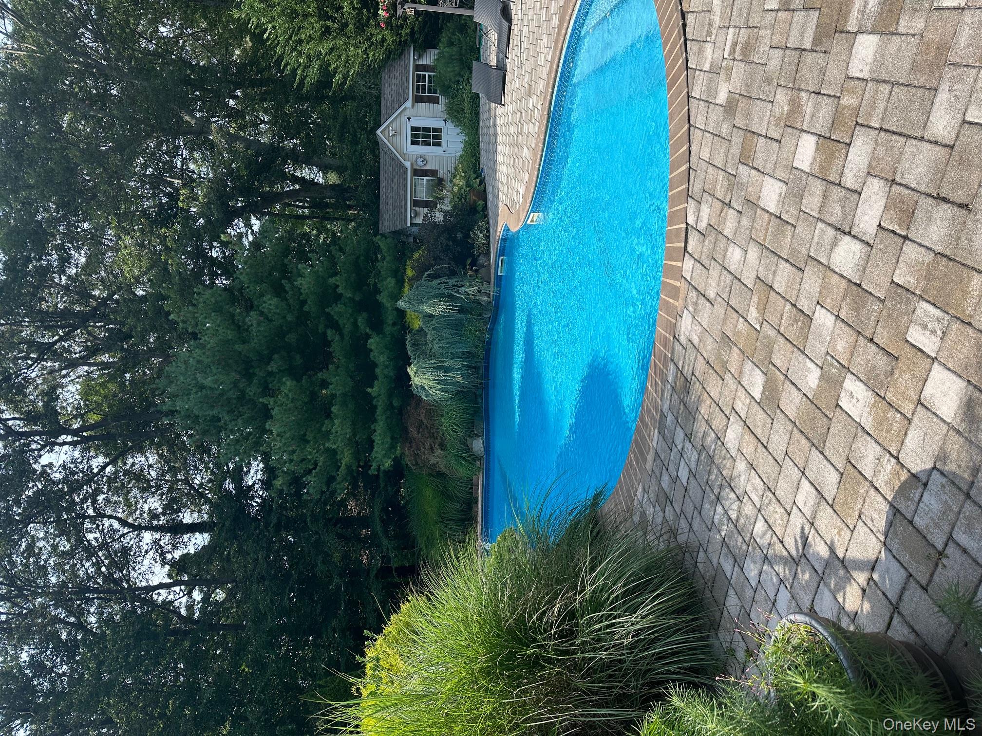 5 Fieldway Court, Huntington, NY 11743