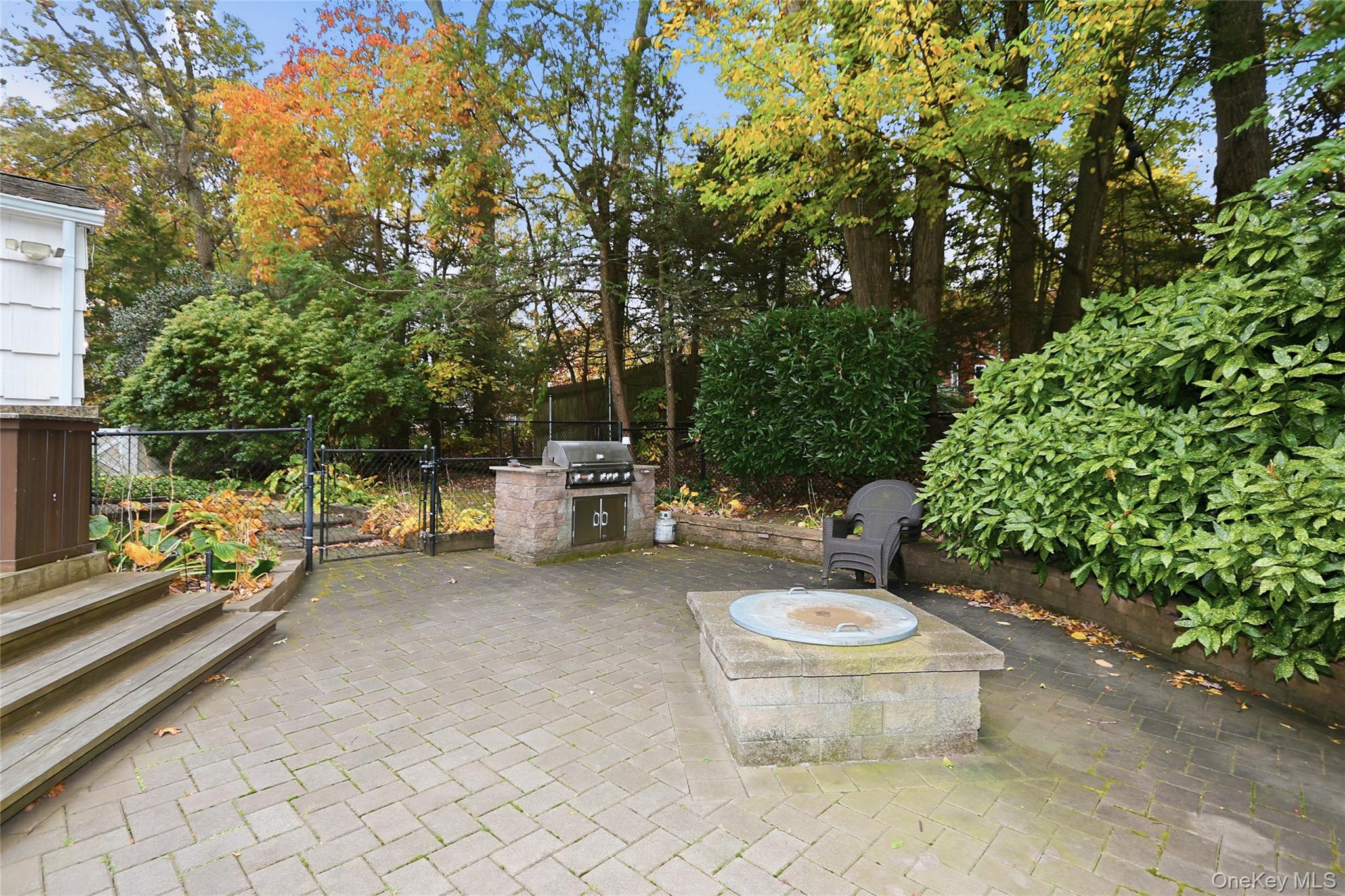 5 Fieldway Court, Huntington, NY 11743