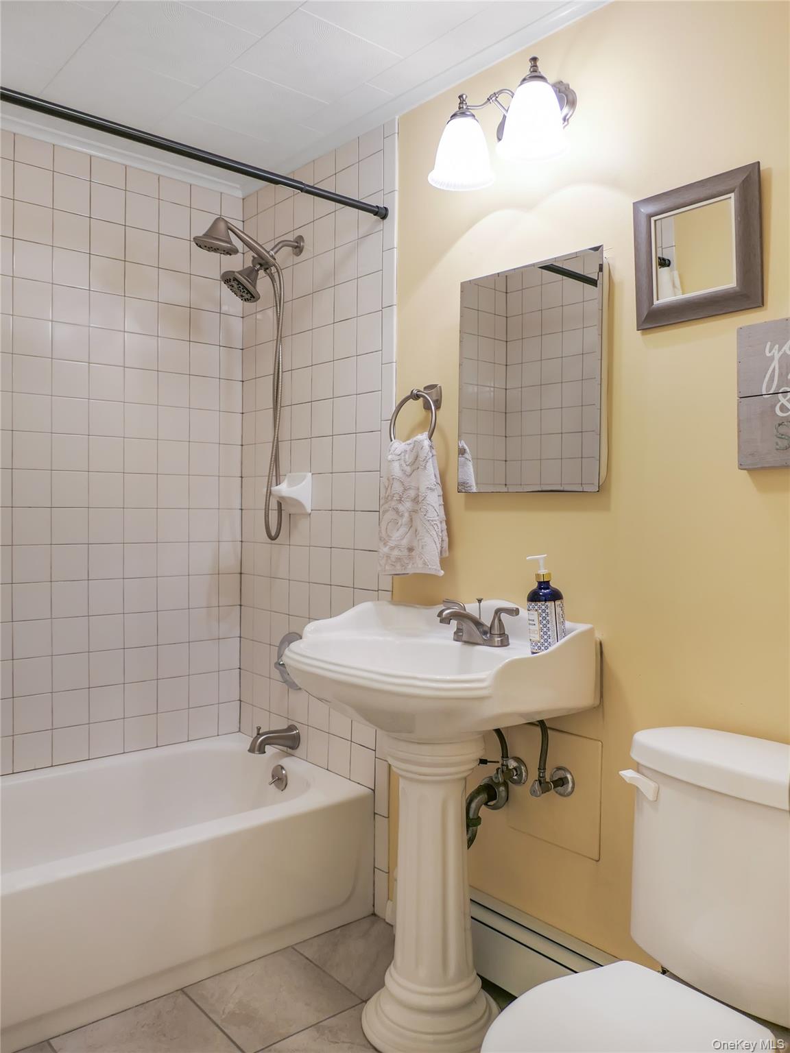 2809 Montauk Highway, Brookhaven, NY 11719