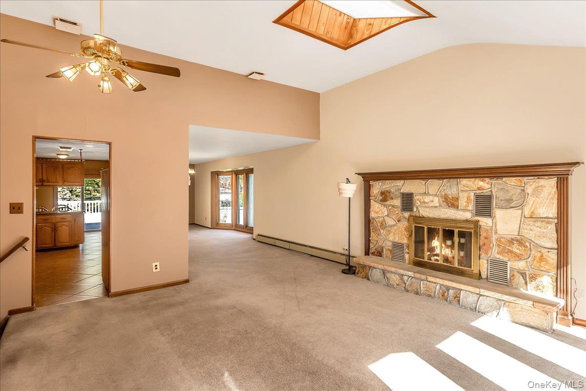 25 Estate Road, Smithtown, NY 11787