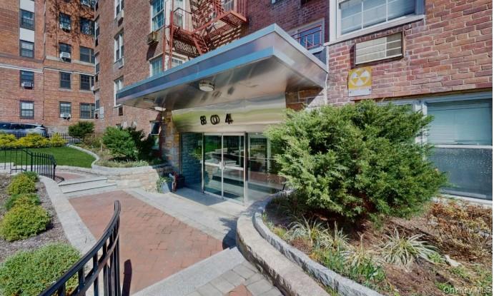 804 Bronx River Rd Road # 4G, Bronxville, NY 10708