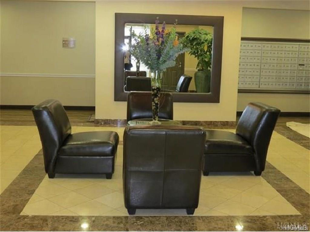 100 New Roc City Place # 206, New Rochelle, NY 10801