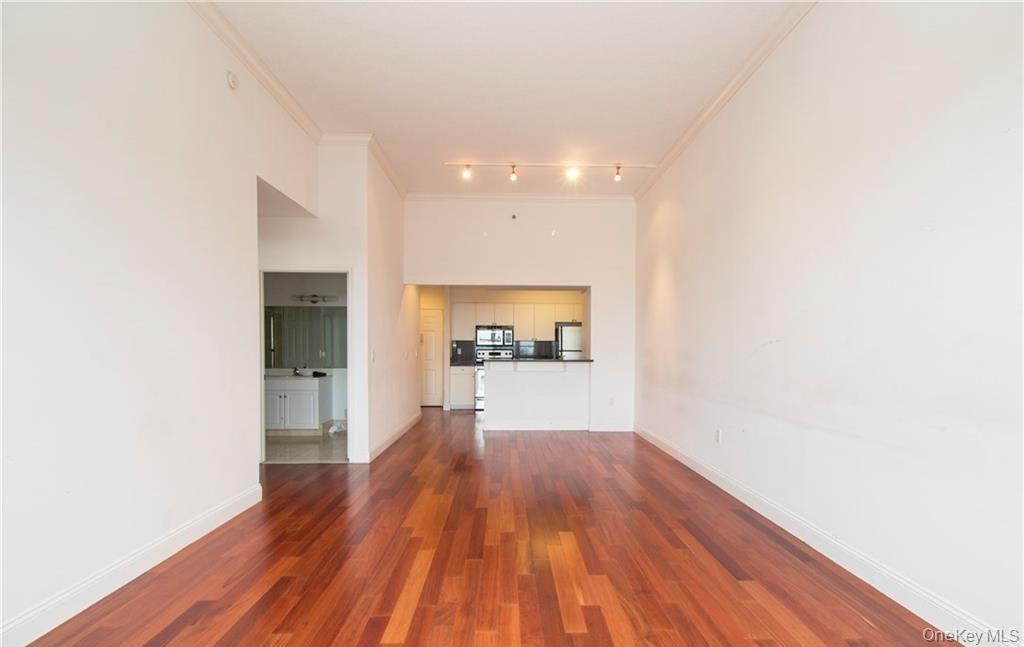 100 New Roc City Place # 206, New Rochelle, NY 10801